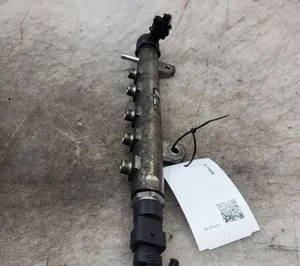 Opel Zafira B Fuel main line pipe 0445214056 55200266 0281002507