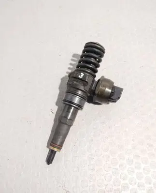 Skoda Octavia Mk2 (1Z) Fuel injector 036130073BQ