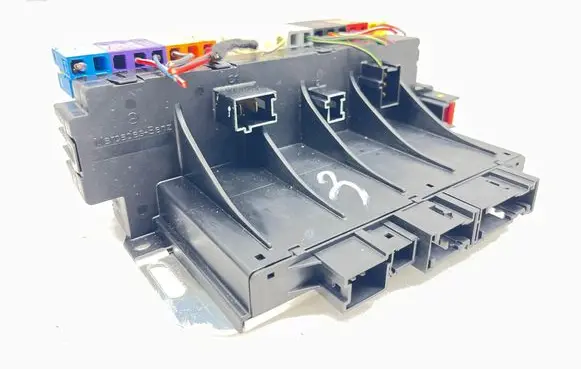 Mercedes-Benz S W220 Fuse module A0295450432