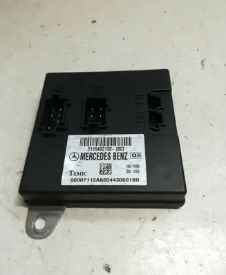 Mercedes-Benz E W211 Comfort/convenience module 2115452132