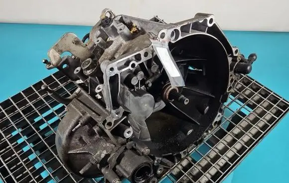 Peugeot 2008 I Manual 5 speed gearbox 20V247 IMPRK1553878