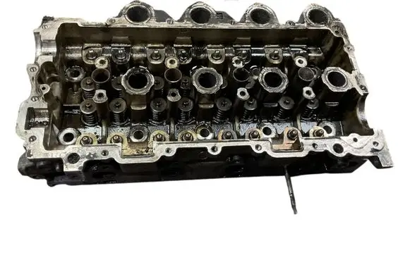 Peugeot 3008 I Engine head 9655911480