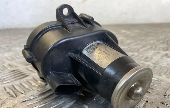 BMW X5 E70 Intake manifold valve actuator/motor 8575534 10213510 0280751005