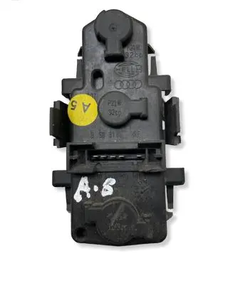Audi A6 S6 C5 4B Tail light bulb cover holder 148162