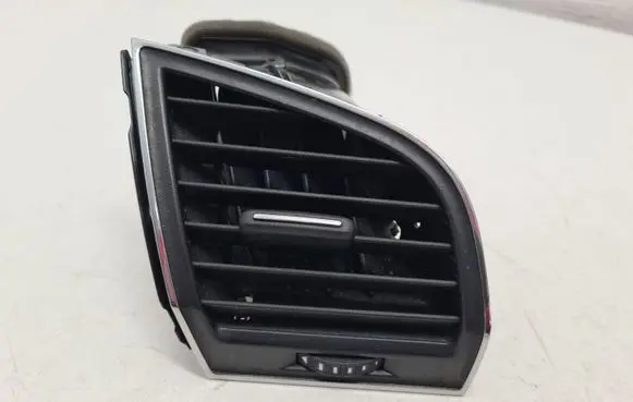 Skoda Fabia Mk3 (NJ) Dashboard side air vent grill/cover trim 6V0819702