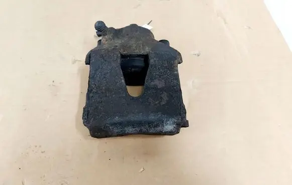 Volkswagen Polo V 6R Front brake caliper