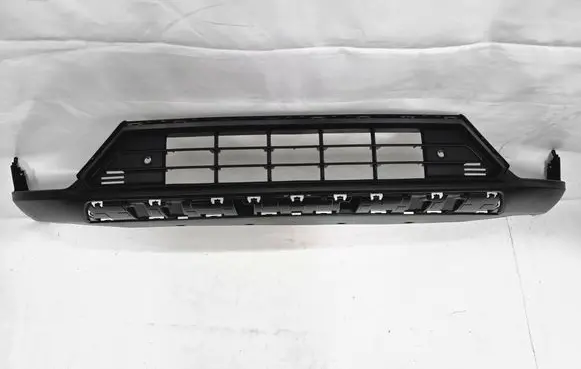 Volvo XC40 Front bumper 32136097 32136098