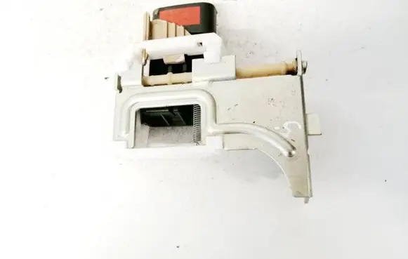 Alfa Romeo 147 Seat back rest lock catch 