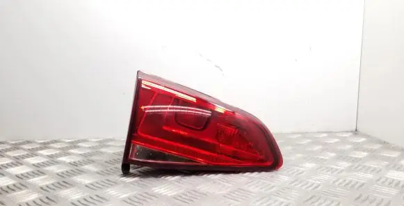 Volkswagen Golf VII Tailgate rear/tail lights 5G0945093AD