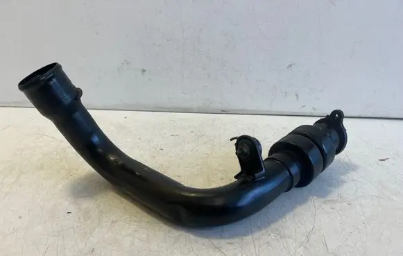 Maserati Ghibli Intercooler hose/pipe 