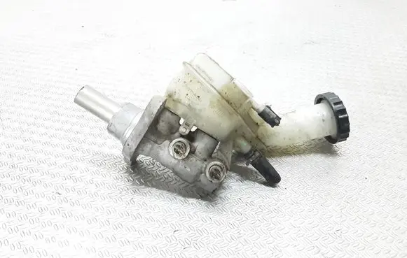 Mitsubishi ASX Master brake cylinder 03350890011