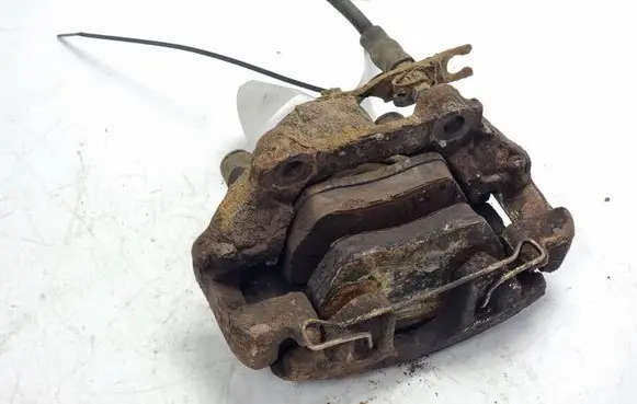 Volkswagen PASSAT B5 Front brake caliper