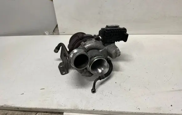 BMW X5 E70 Turbo 7799758 77785312 GTB2260V