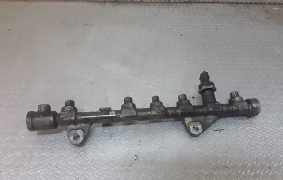 Renault Scenic II - Grand scenic II Fuel main line pipe 8200750048