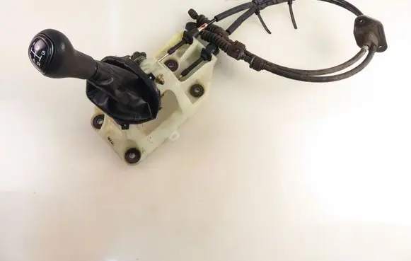 Mitsubishi Outlander Gear shifter/selector 