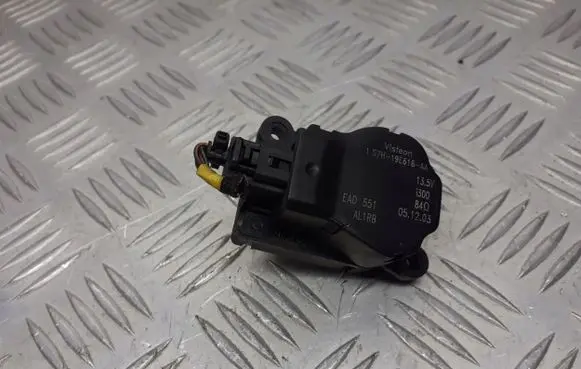 Ford Mondeo Mk III A/C air flow flap actuator/motor 1S7H-19E616-AA