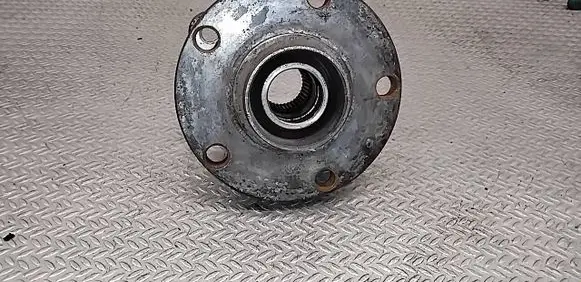 Audi A6 S6 C6 4F Front wheel hub F620295