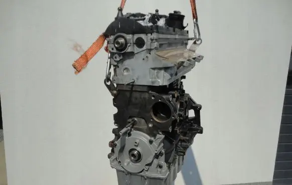 Volkswagen Transporter - Caravelle T5 Engine 03L100036S