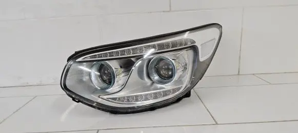 KIA Soul Headlight/headlamp 92101-E4