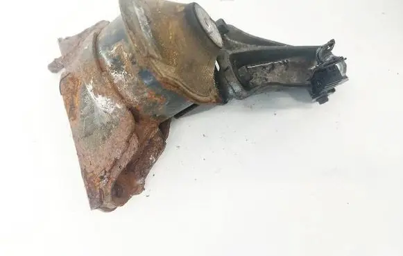 Honda Civic Engine mount bracket 