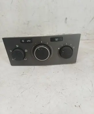 Opel Astra H Climate control unit 1313201300 19092005