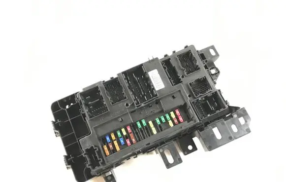 Ford Mustang VI Fuse module GR3T15604 DG9T14B476B DG9T14B476C
