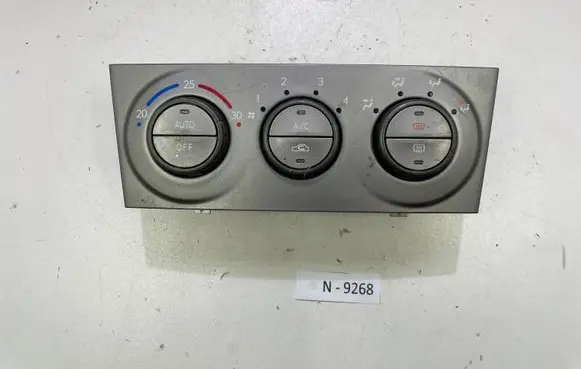 Subaru Forester SF Climate control unit 72311SA012