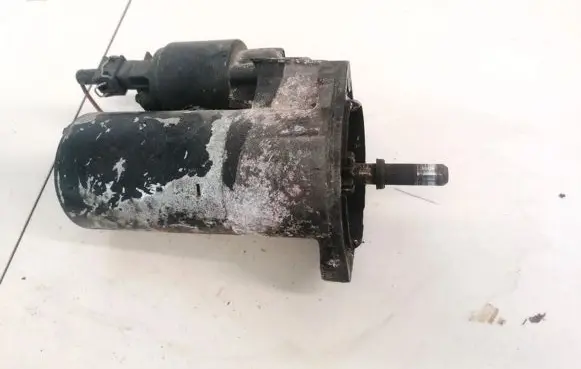 Volkswagen Polo III 6N 6N2 6NF Starter motor 0001107025 036911023