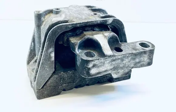 Volkswagen PASSAT B6 Engine mount bracket 1K0199262BA