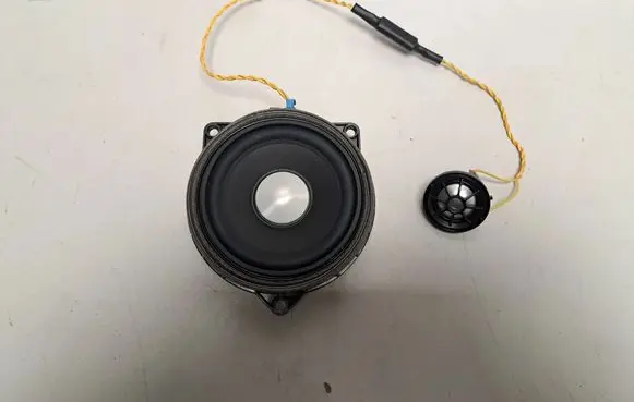 BMW 2 F46 Rear door speaker 9210452 9364956