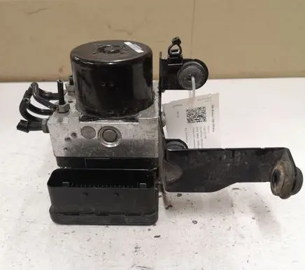 Volvo V40 ABS Pump P31317074 10021205784 10096104143