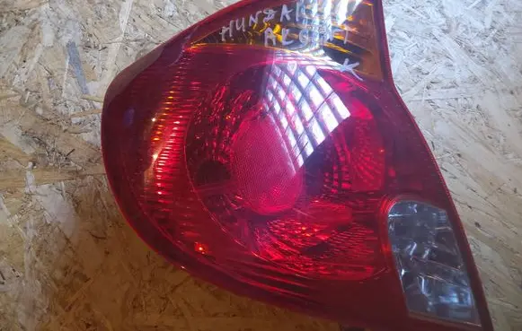 Hyundai Accent Rear/tail lights W16W