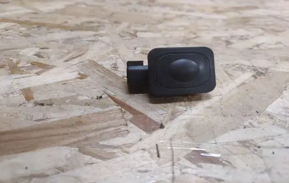Jaguar XE Tailgate opening switch GX7314K147AA