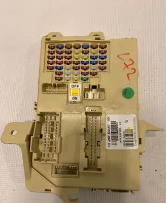 Hyundai i30 Fuse module 91950A6041 GD041AB40208201A