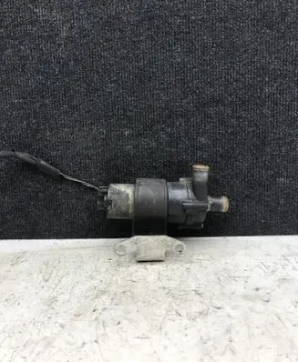 Mercedes-Benz Sprinter W901 W902 W903 W904 Electric auxiliary coolant/water pump