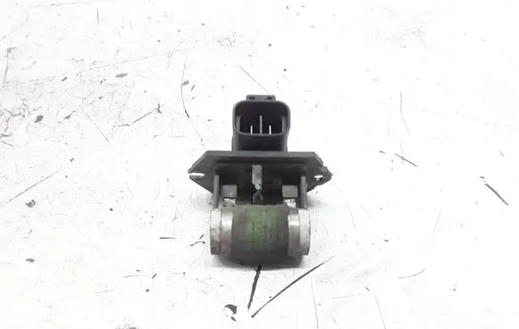 Coolant fan relay