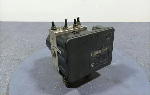 Volkswagen Cross Touran I ABS Pump 1K0614517AE