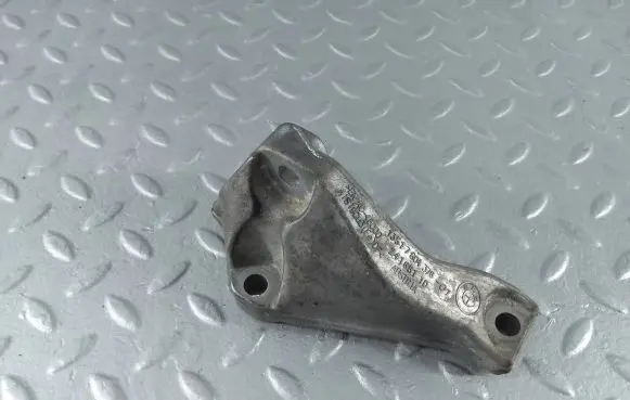 BMW 1 E81 E87 Fuel pump bracket 7804376 780437601 1351780437601