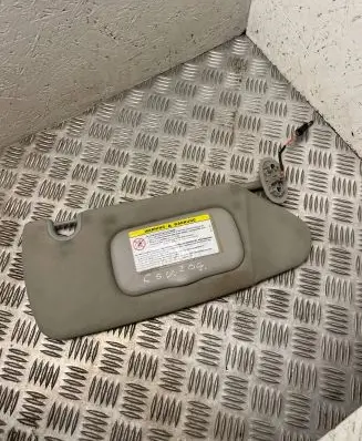 Chrysler Grand Voyager IV Sun visor