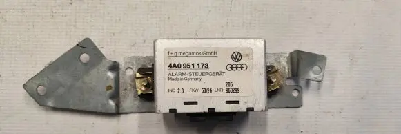 Audi A6 S6 C4 4A Other control units/modules 4A0951173 960299