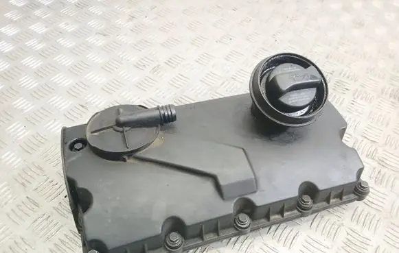Volkswagen PASSAT B6 Rocker cam cover 
