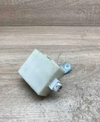Toyota Yaris Door control unit/module 897410D020 73673212