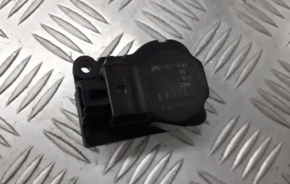 Ford Focus A/C air flow flap actuator/motor 3M5H-19E616-AB