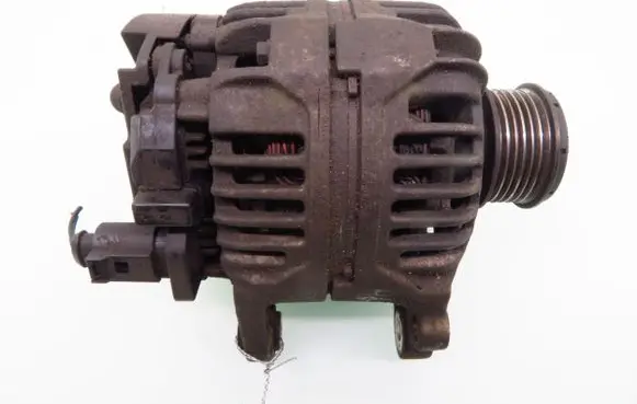 Volkswagen Golf IV Generator/alternator 0124315001 038903023K