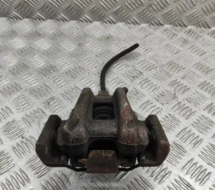 BMW 4 F32 F33 Rear brake caliper 6850857