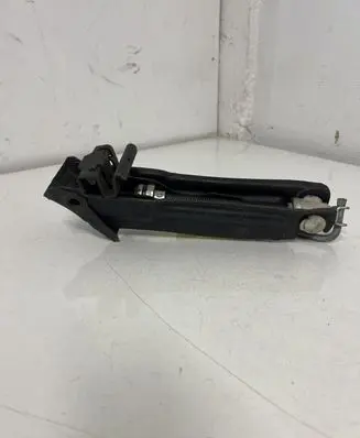 Skoda Octavia Mk1 (1U) Lift Jack 6Y0011031