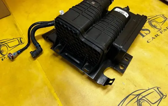 Ford Bronco Active carbon filter fuel vapour canister MB3G-9E857-AE MB3G9E857AE MB3G-9D333-AD