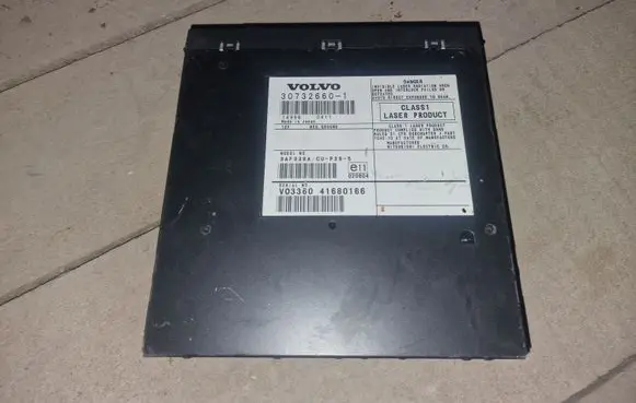 Volvo XC90 Navigation unit CD/DVD player 30732660