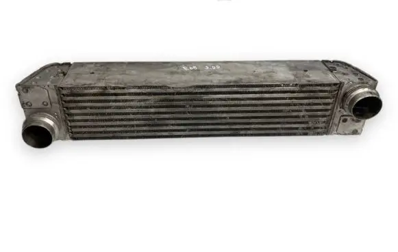 BMW 7 E65 E66 Intercooler radiator 7790846 17517790846