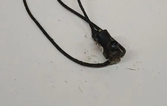 KIA Ceed Windscreen/windshield washer pump 985101F100